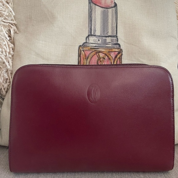 ⭐️COA⭐️ CARTIER MUST DE ViNtAgE LEATHER CLUTCH💥BURGUNDY BORDEAUX ⭐️💯AuThEnTiC - Picture 1 of 10